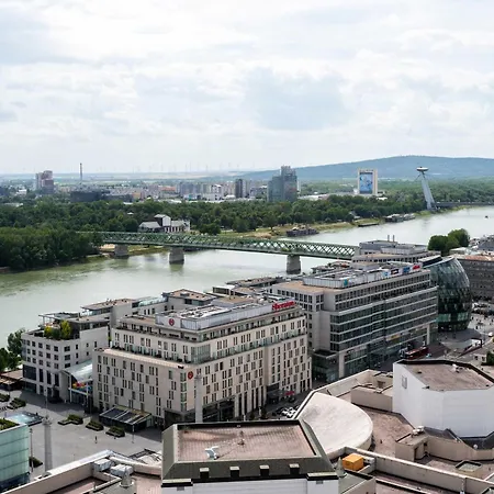 Panorama Escape 26th Floor - Castle & Views 아파트 브라티슬라바